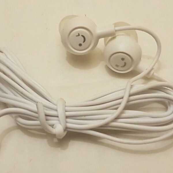 Children's In Ear Stereo Earphones Kids White Headphones In Jelly Fish Case