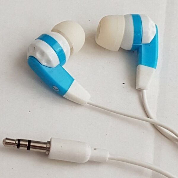 BLUE & WHITE IN EAR HEADPHONES TANGLE FREE CORD
